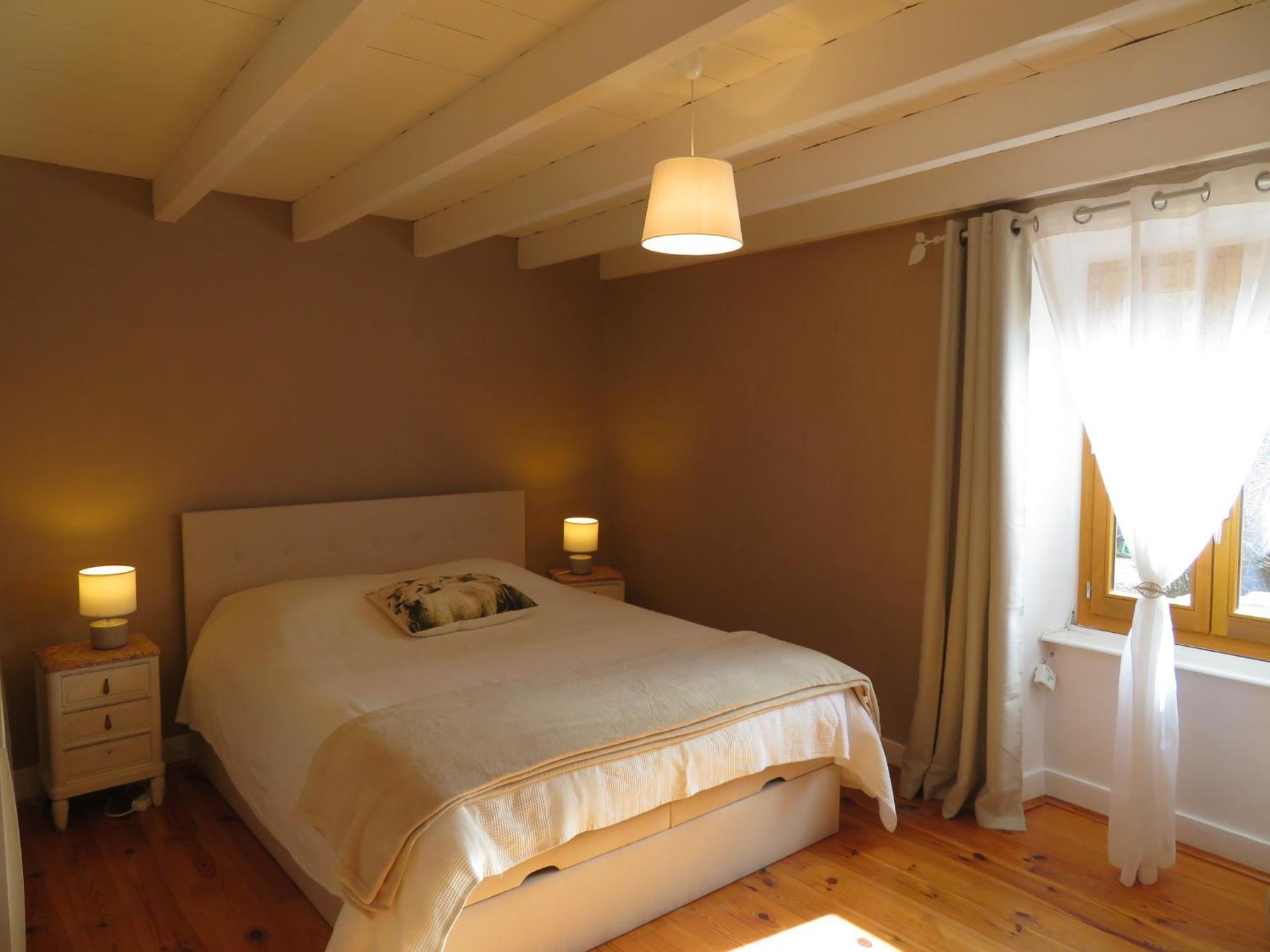 Joli Gite Rural Dans Un Havre De Paix Saint-Bonnet-le-Troncy エクステリア 写真