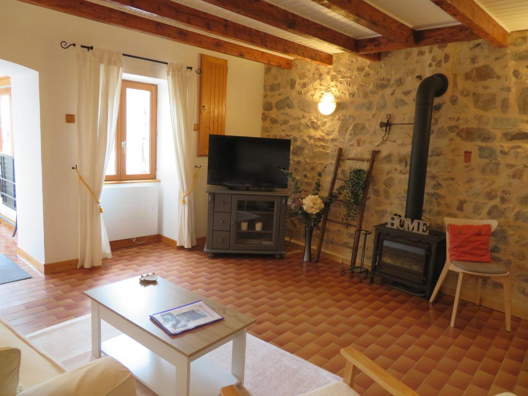 Joli Gite Rural Dans Un Havre De Paix Saint-Bonnet-le-Troncy エクステリア 写真